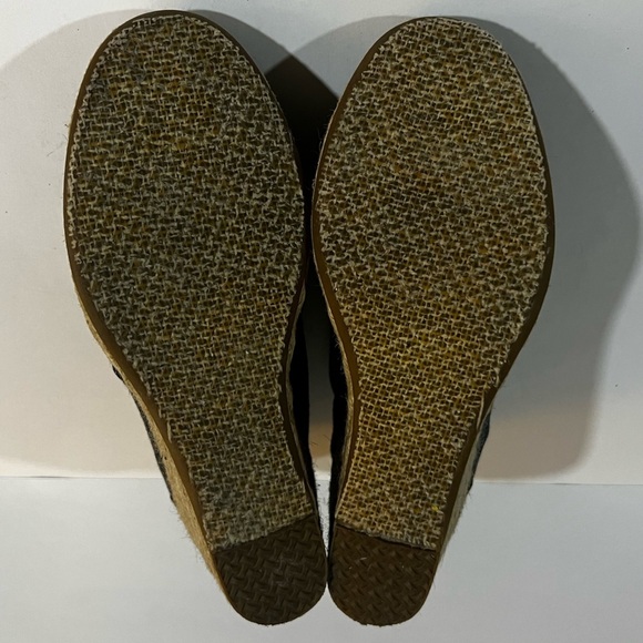 Toms Woman Desert Wedge Shoes Espadrille Bootie Gray Black Chambray Lace Up - Picture 4 of 7